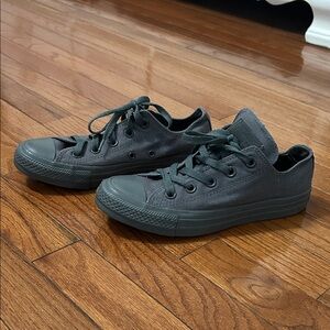 Women's Dark Gray converse